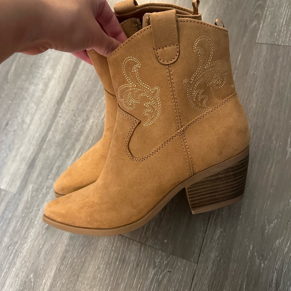 Tan Western Ankle Cowgirl Boots